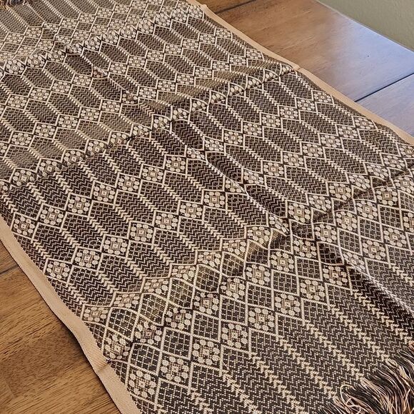 Lithuanian brown and gold woven table runner - Picture 5 of 6